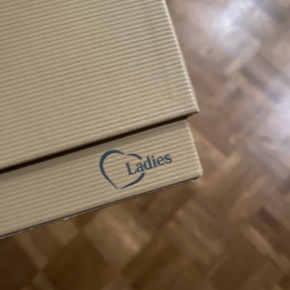 Frédérique Constant Women’s Watch - Picture 9 of 13